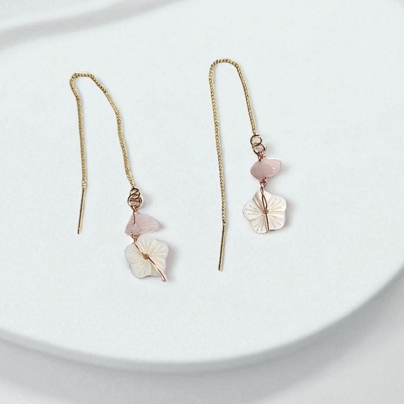 18K Gold Plated Brass Hibisious Threader Earring Pink Floral Earrings - Picture 1 of 2